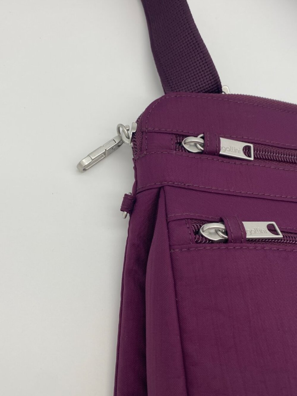 Baggallini Purple Nylon Crossbody Bag Travel Purse Multi Pouch NWOT New No Tags - Picture 4 of 10